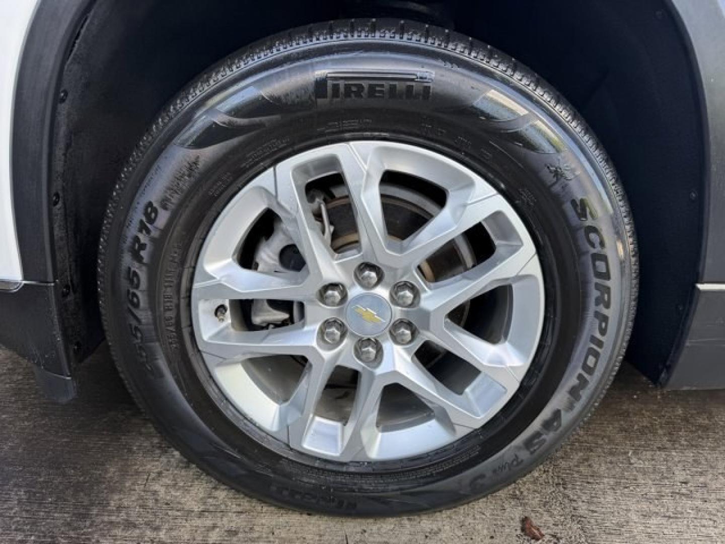 2021 Iridescent Pearl Tricoat /Dark Atmosphere/Medium Ash Gray Chevrolet Traverse (1GNEVGKW0MJ) with an 6 3.6L engine, Automatic transmission, located at 27610 S Dixie Hwy, Homestead, FL, 33032, (305) 749-2348, 25.510241, -80.438301 - IIHS Top Safety Pick with optional front crash prevention and specific headlights. Scores 25 Highway MPG and 17 City MPG! This Chevrolet Traverse boasts a Gas V6 3.6L/217 engine powering this Automatic transmission. WHEELS, 18 (45.7 CM) BRIGHT SILVER PAINTED ALUMINUM (STD), TRANSMISSION, 9-SPEED AUT - Photo#17