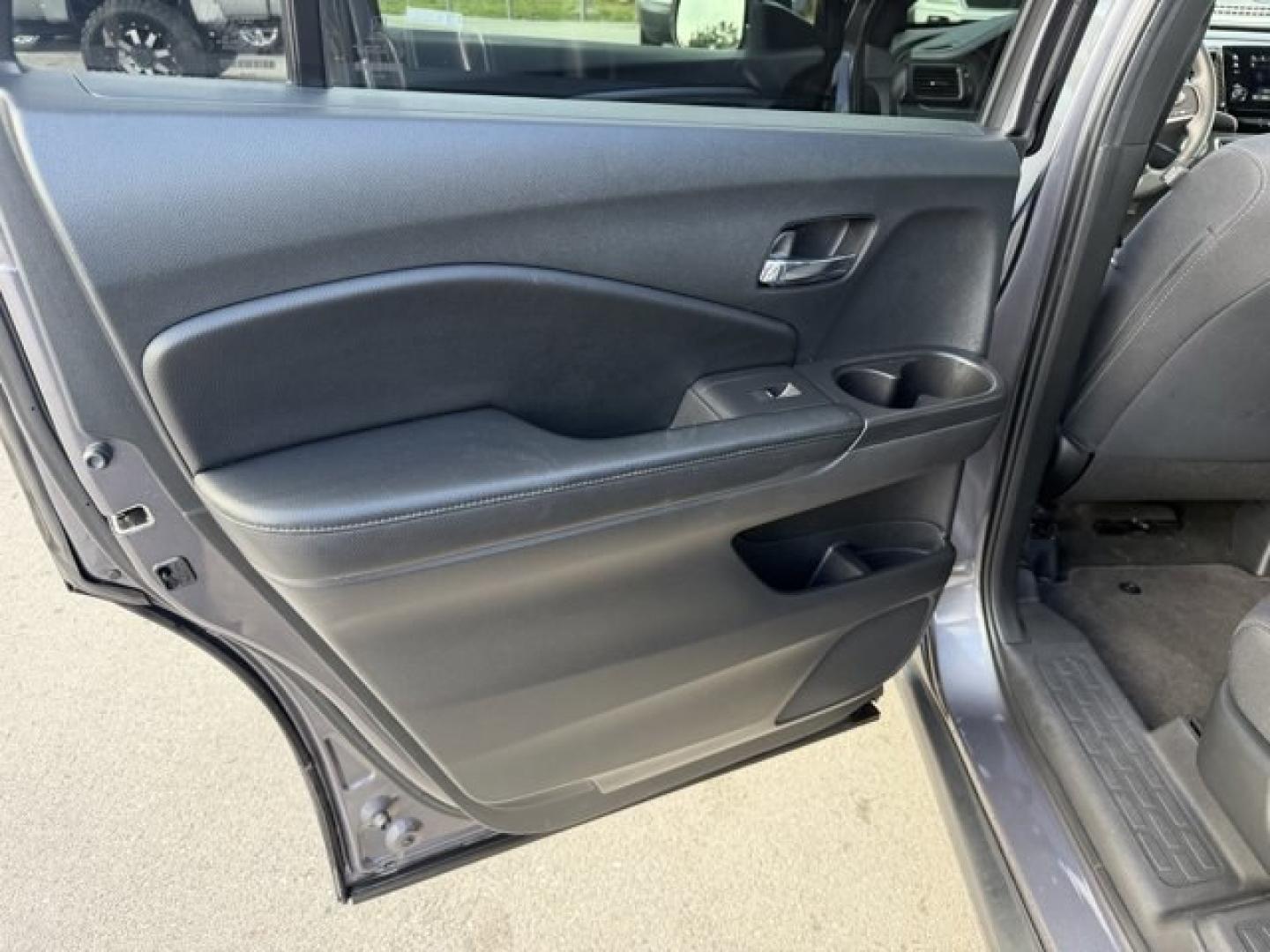 2021 Gray Honda Passport (5FNYF8H24MB) with an 6 3.5 L engine, Automatic transmission, located at 27610 S Dixie Hwy, Homestead, FL, 33032, (305) 749-2348, 25.510241, -80.438301 - ALG Residual Value Awards, Residual Value Awards. Scores 24 Highway MPG and 19 City MPG! This Honda Passport delivers a Regular Unleaded V-6 3.5 L/212 engine powering this Automatic transmission. Wireless Phone Connectivity, Vehicle Stability Assist (VSA) Electronic Stability Control (ESC), Variable - Photo#12