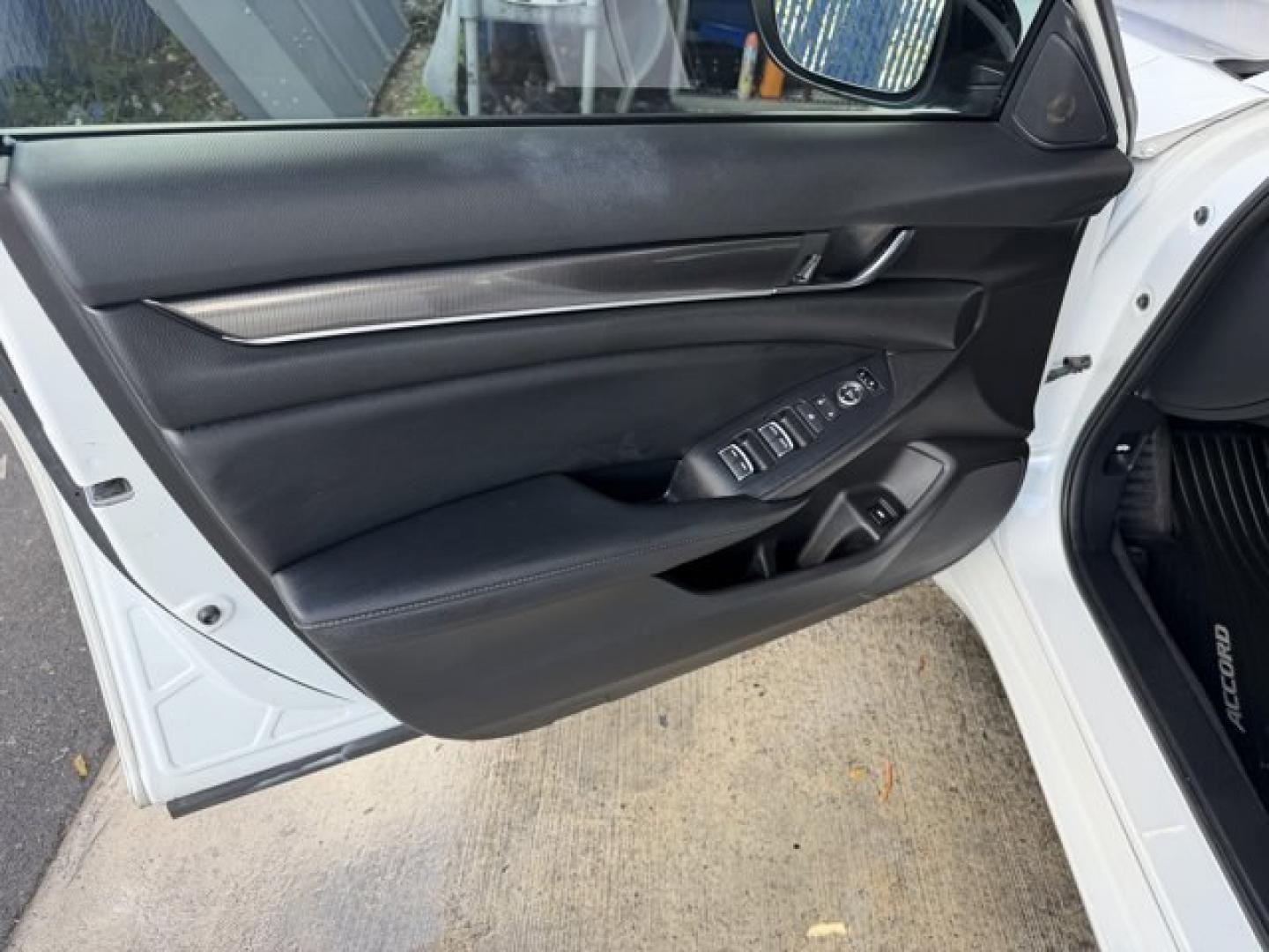 2022 White Honda Accord Sedan (1HGCV1F35NA) with an 4 1.5 L engine, Variable transmission, located at 27610 S Dixie Hwy, Homestead, FL, 33032, (305) 749-2348, 25.510241, -80.438301 - Boasts 35 Highway MPG and 29 City MPG! This Honda Accord Sedan boasts a Intercooled Turbo Regular Unleaded I-4 1.5 L/91 engine powering this Variable transmission. Wireless Phone Connectivity, Wheels: 19 Machine-Finished Alloy w/Black Inserts, Vehicle Stability Assist (VSA) Electronic Stability Cont - Photo#13