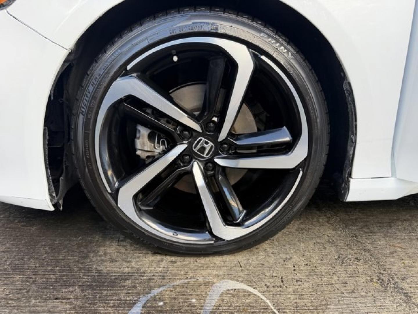 2022 White Honda Accord Sedan (1HGCV1F35NA) with an 4 1.5 L engine, Variable transmission, located at 27610 S Dixie Hwy, Homestead, FL, 33032, (305) 749-2348, 25.510241, -80.438301 - Boasts 35 Highway MPG and 29 City MPG! This Honda Accord Sedan boasts a Intercooled Turbo Regular Unleaded I-4 1.5 L/91 engine powering this Variable transmission. Wireless Phone Connectivity, Wheels: 19 Machine-Finished Alloy w/Black Inserts, Vehicle Stability Assist (VSA) Electronic Stability Cont - Photo#17