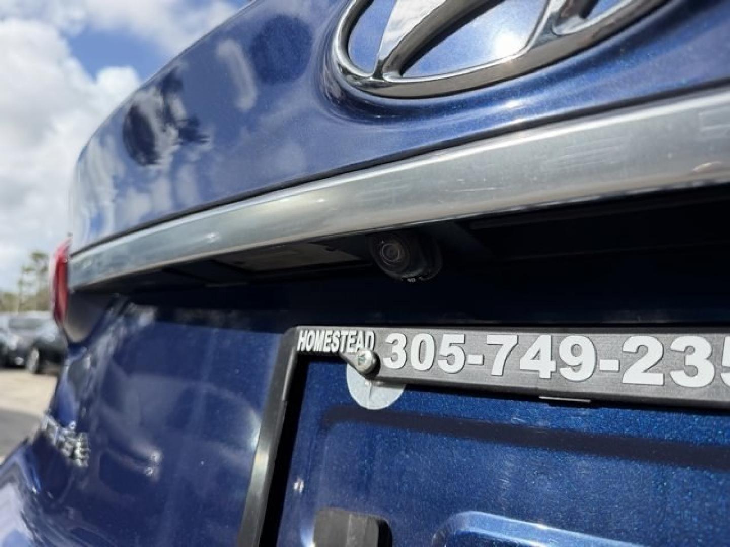 2020 Stormy Sea /Espresso/Gray Hyundai Santa Fe (5NMS33AD1LH) with an 4 2.4 L engine, Automatic transmission, located at 27610 S Dixie Hwy, Homestead, FL, 33032, (305) 749-2348, 25.510241, -80.438301 - Boasts 29 Highway MPG and 22 City MPG! This Hyundai Santa Fe boasts a Regular Unleaded I-4 2.4 L/144 engine powering this Automatic transmission. WHEEL LOCKS, OPTION GROUP 01 -inc: standard equipment, CARPETED FLOOR MATS.* This Hyundai Santa Fe Features the Following Options *BUMPER APPLIQUE, Wirele - Photo#10