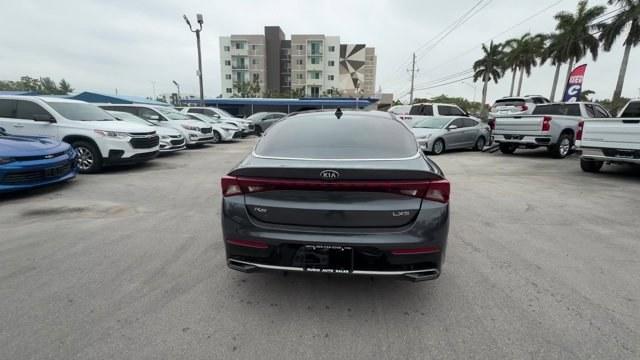 2021 Gravity Gray /Black Kia K5 (5XXG14J25MG) with an 4 1.6 L engine, Automatic transmission, located at 27610 S Dixie Hwy, Homestead, FL, 33032, (305) 749-2348, 25.510241, -80.438301 - Delivers 37 Highway MPG and 27 City MPG! This Kia K5 boasts a Intercooled Turbo Regular Unleaded I-4 1.6 L/98 engine powering this Automatic transmission. CARPETED FLOOR MATS, BLACK, CLOTH SEAT TRIM, Wireless Phone Connectivity.* This Kia K5 Features the Following Options *Window Grid Antenna, Wheel - Photo#3