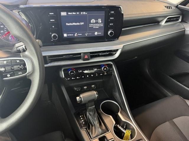 2021 Gravity Gray /Black Kia K5 (5XXG14J25MG) with an 4 1.6 L engine, Automatic transmission, located at 27610 S Dixie Hwy, Homestead, FL, 33032, (305) 749-2348, 25.510241, -80.438301 - Delivers 37 Highway MPG and 27 City MPG! This Kia K5 boasts a Intercooled Turbo Regular Unleaded I-4 1.6 L/98 engine powering this Automatic transmission. CARPETED FLOOR MATS, BLACK, CLOTH SEAT TRIM, Wireless Phone Connectivity.* This Kia K5 Features the Following Options *Window Grid Antenna, Wheel - Photo#9