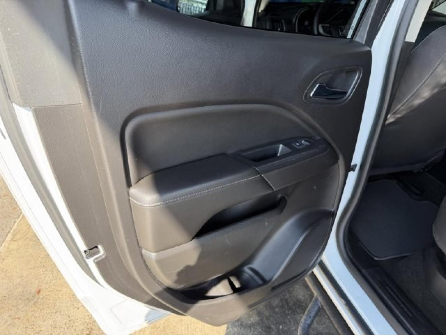 2018 Summit White /Jet Black GMC Canyon (1GTG5CEN5J1) with an 6 3.6L engine, Automatic transmission, located at 27610 S Dixie Hwy, Homestead, FL, 33032, (305) 749-2348, 25.510241, -80.438301 - Delivers 25 Highway MPG and 18 City MPG! This GMC Canyon boasts a Gas V6 3.6L/222 engine powering this Automatic transmission. WINDOW, REAR-SLIDING, MANUAL, WHEELS, 17 X 8 (43.2 CM X 20.3 CM) BLADE SILVER METALLIC CAST ALUMINUM (STD), WHEEL, SPARE, 16 X 7 (40.6 CM X 17.8 CM) STEEL.*This GMC Canyon C - Photo#12