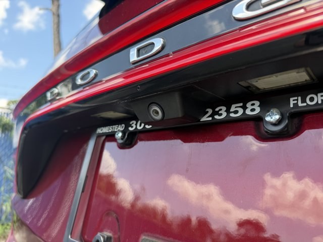 2018 Octane Red Pearlcoat /Black Dodge Durango (1C4RDJDG5JC) with an 6 3.6 L engine, Automatic transmission, located at 27610 S Dixie Hwy, Homestead, FL, 33032, (305) 749-2348, 25.510241, -80.438301 - Boasts 25 Highway MPG and 18 City MPG! This Dodge Durango boasts a Regular Unleaded V-6 3.6 L/220 engine powering this Automatic transmission. TRANSMISSION: 8-SPEED AUTOMATIC (850RE) (STD), RADIO: UCONNECT 4C NAV W/8.4 DISPLAY, POWER SUNROOF.* This Dodge Durango Features the Following Options *OCTAN - Photo#16