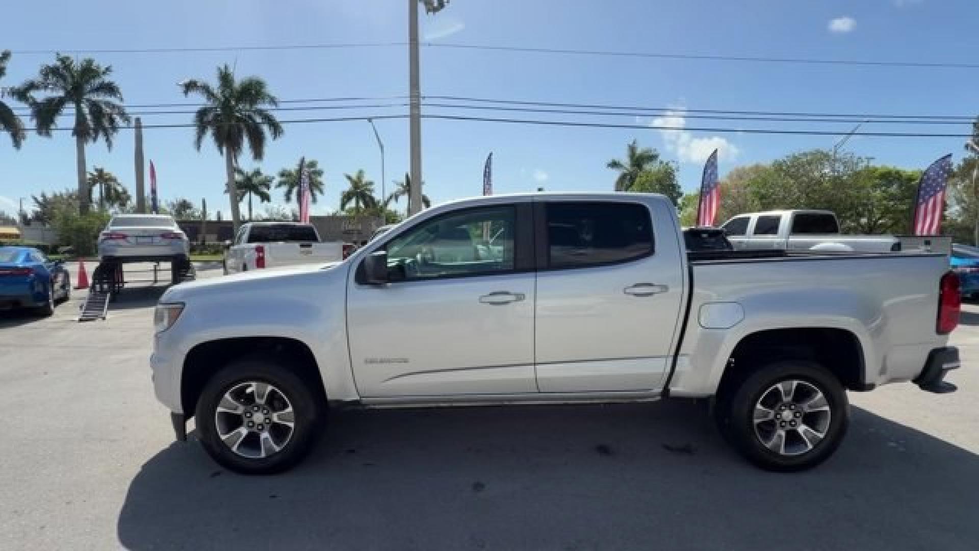 2018 Silver Ice Metallic /Jet Black Chevrolet Colorado (1GCGSDEN4J1) with an 6 3.6L engine, Automatic transmission, located at 27610 S Dixie Hwy, Homestead, FL, 33032, (305) 749-2348, 25.510241, -80.438301 - KBB.com Best Resale Value Awards. Boasts 25 Highway MPG and 18 City MPG! This Chevrolet Colorado delivers a Gas V6 3.6L/ engine powering this Automatic transmission. Z71 PREFERRED EQUIPMENT GROUP includes standard equipment, TRANSMISSION, 8-SPEED AUTOMATIC, TRAILERING PACKAGE, HEAVY-DUTY includes tr - Photo#1