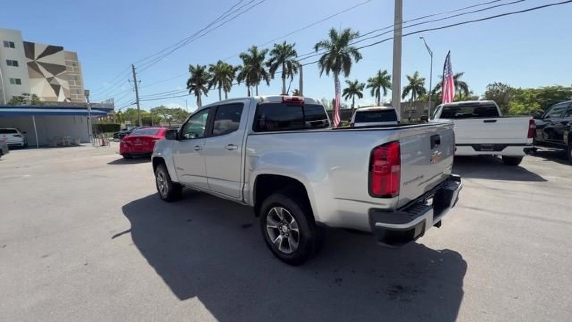 2018 Silver Ice Metallic /Jet Black Chevrolet Colorado (1GCGSDEN4J1) with an 6 3.6L engine, Automatic transmission, located at 27610 S Dixie Hwy, Homestead, FL, 33032, (305) 749-2348, 25.510241, -80.438301 - KBB.com Best Resale Value Awards. Boasts 25 Highway MPG and 18 City MPG! This Chevrolet Colorado delivers a Gas V6 3.6L/ engine powering this Automatic transmission. Z71 PREFERRED EQUIPMENT GROUP includes standard equipment, TRANSMISSION, 8-SPEED AUTOMATIC, TRAILERING PACKAGE, HEAVY-DUTY includes tr - Photo#2