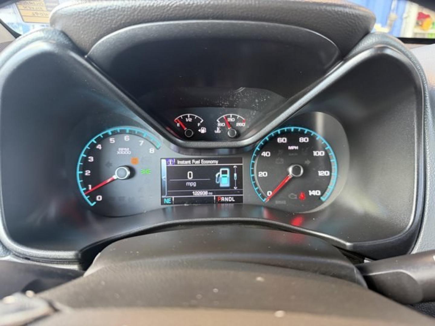 2018 Silver Ice Metallic /Jet Black Chevrolet Colorado (1GCGSDEN4J1) with an 6 3.6L engine, Automatic transmission, located at 27610 S Dixie Hwy, Homestead, FL, 33032, (305) 749-2348, 25.510241, -80.438301 - KBB.com Best Resale Value Awards. Boasts 25 Highway MPG and 18 City MPG! This Chevrolet Colorado delivers a Gas V6 3.6L/ engine powering this Automatic transmission. Z71 PREFERRED EQUIPMENT GROUP includes standard equipment, TRANSMISSION, 8-SPEED AUTOMATIC, TRAILERING PACKAGE, HEAVY-DUTY includes tr - Photo#8
