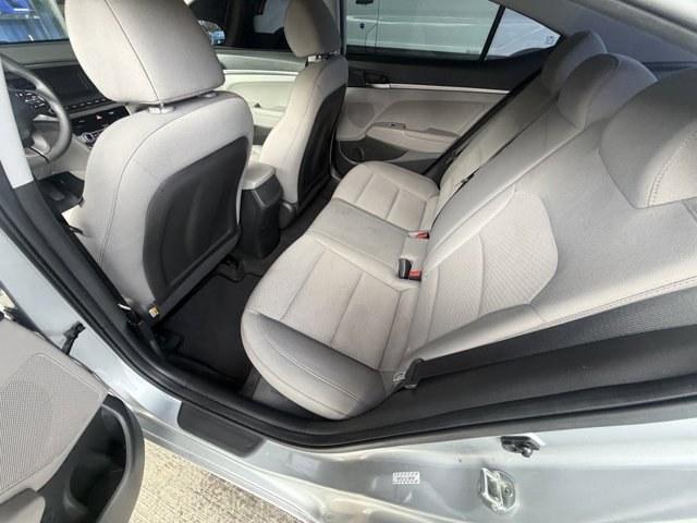 2020 Stellar Silver /Gray Hyundai Elantra (KMHD74LF3LU) with an 4 2.0 L engine, Variable transmission, located at 27610 S Dixie Hwy, Homestead, FL, 33032, (305) 749-2348, 25.510241, -80.438301 - Boasts 40 Highway MPG and 30 City MPG! This Hyundai Elantra boasts a Regular Unleaded I-4 2.0 L/122 engine powering this Variable transmission. REAR BUMPER APPLIQUE, OPTION GROUP 01 -inc: standard equipment, MUDGUARDS.*This Hyundai Elantra Comes Equipped with These Options *GRAY, PREMIUM CLOTH SEAT - Photo#13