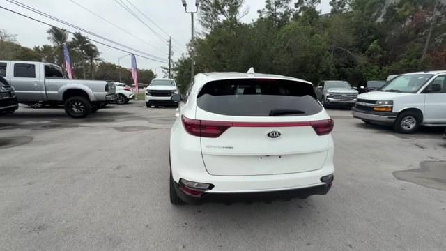 2021 Clear White /Black Kia Sportage (KNDPM3AC7M7) with an 4 2.4 L engine, Automatic transmission, located at 27610 S Dixie Hwy, Homestead, FL, 33032, (305) 749-2348, 25.510241, -80.438301 - Delivers 30 Highway MPG and 23 City MPG! This Kia Sportage delivers a Regular Unleaded I-4 2.4 L/144 engine powering this Automatic transmission. CLEAR WHITE, CARPET FLOOR MATS, BLACK, UPGRADED CLOTH SEAT TRIM -inc: YES Essentials.*This Kia Sportage Comes Equipped with These Options *BLACK, CLOTH SE - Photo#3
