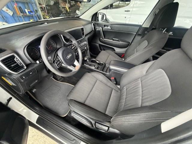 2021 Clear White /Black Kia Sportage (KNDPM3AC7M7) with an 4 2.4 L engine, Automatic transmission, located at 27610 S Dixie Hwy, Homestead, FL, 33032, (305) 749-2348, 25.510241, -80.438301 - Delivers 30 Highway MPG and 23 City MPG! This Kia Sportage delivers a Regular Unleaded I-4 2.4 L/144 engine powering this Automatic transmission. CLEAR WHITE, CARPET FLOOR MATS, BLACK, UPGRADED CLOTH SEAT TRIM -inc: YES Essentials.*This Kia Sportage Comes Equipped with These Options *BLACK, CLOTH SE - Photo#8