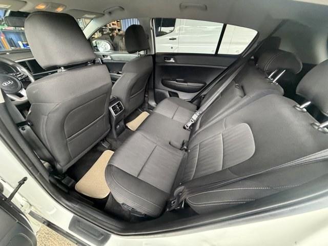 2021 Clear White /Black Kia Sportage (KNDPM3AC7M7) with an 4 2.4 L engine, Automatic transmission, located at 27610 S Dixie Hwy, Homestead, FL, 33032, (305) 749-2348, 25.510241, -80.438301 - Delivers 30 Highway MPG and 23 City MPG! This Kia Sportage delivers a Regular Unleaded I-4 2.4 L/144 engine powering this Automatic transmission. CLEAR WHITE, CARPET FLOOR MATS, BLACK, UPGRADED CLOTH SEAT TRIM -inc: YES Essentials.*This Kia Sportage Comes Equipped with These Options *BLACK, CLOTH SE - Photo#11