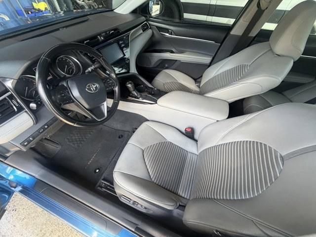 2018 Blue Toyota Camry (4T1B11HK1JU) with an 4 2.5 L engine, Automatic transmission, located at 27610 S Dixie Hwy, Homestead, FL, 33032, (305) 749-2348, 25.510241, -80.438301 - KBB.com Best Family Sedans. This Toyota Camry delivers a Regular Unleaded I-4 2.5 L/152 engine powering this Automatic transmission. Wireless Phone Connectivity, Window Grid Antenna, Variable Intermittent Wipers.* This Toyota Camry Features the Following Options *Valet Function, Trunk Rear Cargo Acc - Photo#10