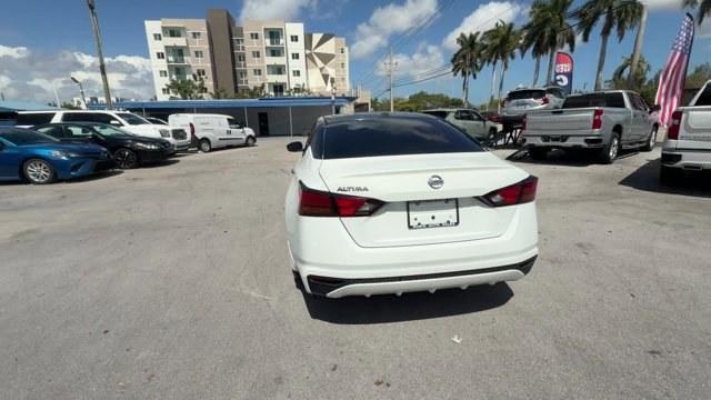 2019 Glacier White /Light Gray Nissan Altima (1N4BL4BV5KC) with an 4 2.5 L engine, Variable transmission, located at 27610 S Dixie Hwy, Homestead, FL, 33032, (305) 749-2348, 25.510241, -80.438301 - KBB.com 10 Best All-Wheel-Drive Vehicles Under $30,000. Delivers 39 Highway MPG and 28 City MPG! This Nissan Altima delivers a Regular Unleaded I-4 2.5 L/152 engine powering this Variable transmission. GLACIER WHITE, [L92] FLOOR MATS and TRUNK MAT, [B10] BODY-COLORED SPLASH GUARDS.*This Nissan Alt - Photo#3