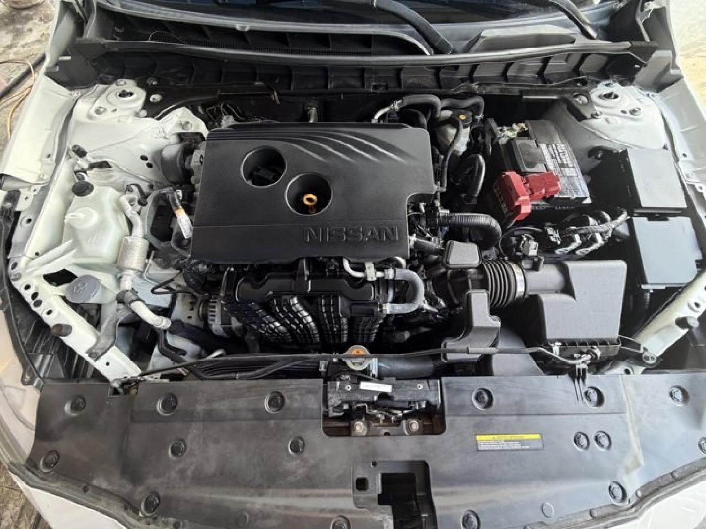 2019 Glacier White /Light Gray Nissan Altima (1N4BL4BV5KC) with an 4 2.5 L engine, Variable transmission, located at 27610 S Dixie Hwy, Homestead, FL, 33032, (305) 749-2348, 25.510241, -80.438301 - KBB.com 10 Best All-Wheel-Drive Vehicles Under $30,000. Delivers 39 Highway MPG and 28 City MPG! This Nissan Altima delivers a Regular Unleaded I-4 2.5 L/152 engine powering this Variable transmission. GLACIER WHITE, [L92] FLOOR MATS and TRUNK MAT, [B10] BODY-COLORED SPLASH GUARDS.*This Nissan Alt - Photo#15