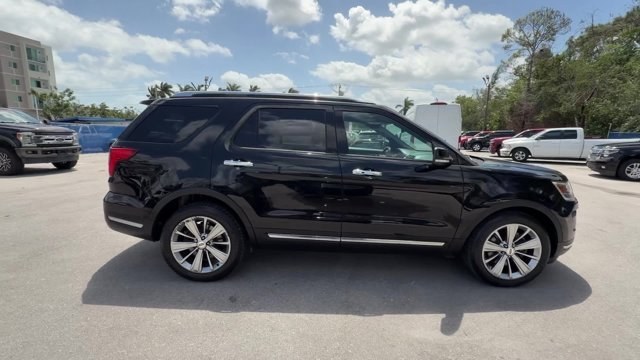 2018 Black Ford Explorer (1FM5K7F85JG) with an 6 3.5 L engine, Automatic transmission, located at 27610 S Dixie Hwy, Homestead, FL, 33032, (305) 749-2348, 25.510241, -80.438301 - KBB.com 10 Most Awarded Brands. Delivers 27 Highway MPG and 19 City MPG! This Ford Explorer delivers a Regular Unleaded V-6 3.5 L/213 engine powering this Automatic transmission. ENGINE: 3.5L TI-VCT V6, Wheels: 20 Premium Luster Nickel-Painted Aluminum, Voice Activated Dual Zone Front Automatic Air - Photo#5
