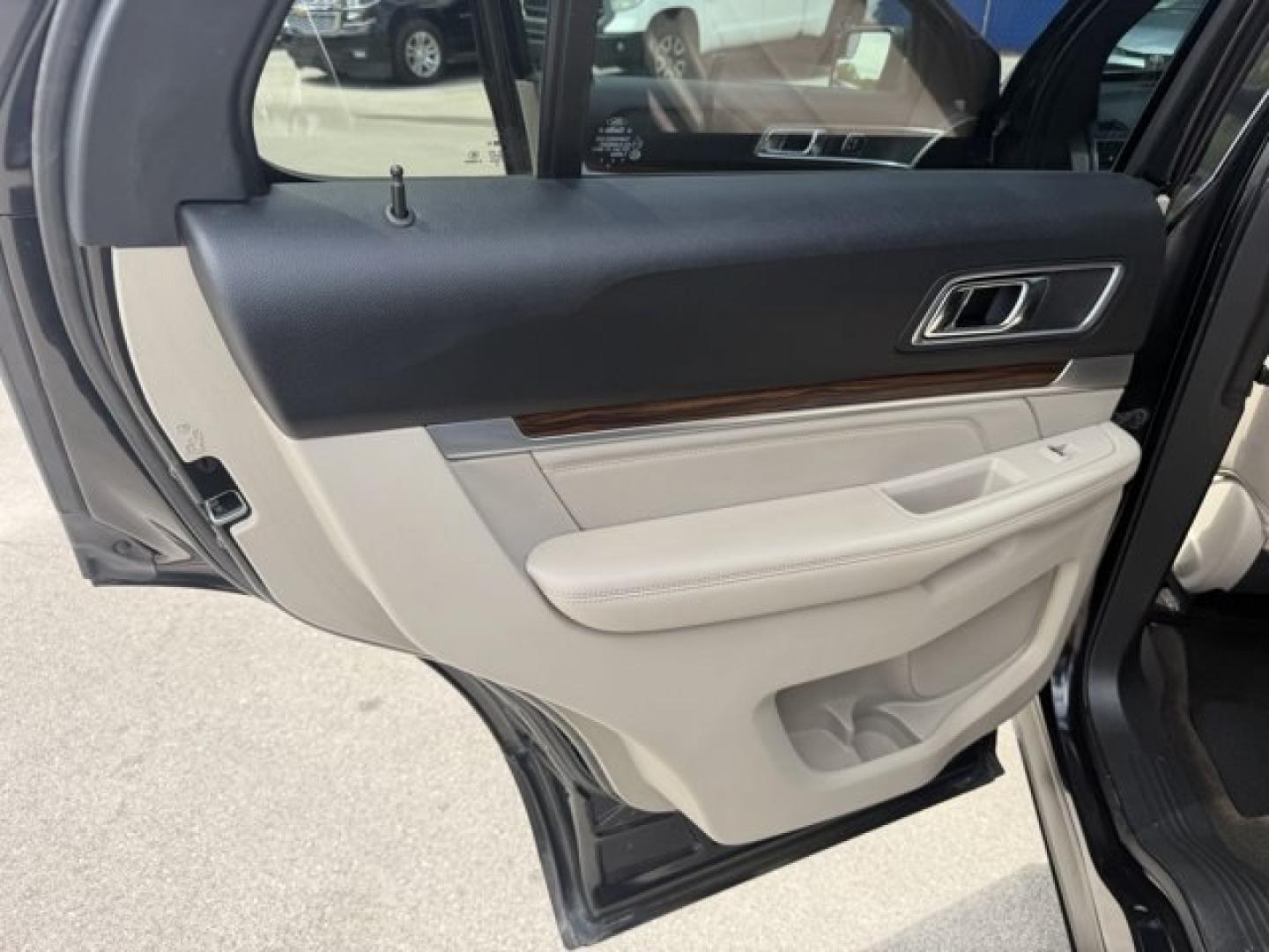 2018 Black Ford Explorer (1FM5K7F85JG) with an 6 3.5 L engine, Automatic transmission, located at 27610 S Dixie Hwy, Homestead, FL, 33032, (305) 749-2348, 25.510241, -80.438301 - KBB.com 10 Most Awarded Brands. Delivers 27 Highway MPG and 19 City MPG! This Ford Explorer delivers a Regular Unleaded V-6 3.5 L/213 engine powering this Automatic transmission. ENGINE: 3.5L TI-VCT V6, Wheels: 20 Premium Luster Nickel-Painted Aluminum, Voice Activated Dual Zone Front Automatic Air- Photo#12