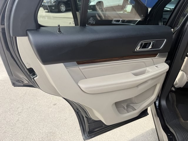 2018 Black Ford Explorer (1FM5K7F85JG) with an 6 3.5 L engine, Automatic transmission, located at 27610 S Dixie Hwy, Homestead, FL, 33032, (305) 749-2348, 25.510241, -80.438301 - KBB.com 10 Most Awarded Brands. Delivers 27 Highway MPG and 19 City MPG! This Ford Explorer delivers a Regular Unleaded V-6 3.5 L/213 engine powering this Automatic transmission. ENGINE: 3.5L TI-VCT V6, Wheels: 20 Premium Luster Nickel-Painted Aluminum, Voice Activated Dual Zone Front Automatic Air - Photo#12