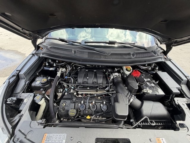 2018 Black Ford Explorer (1FM5K7F85JG) with an 6 3.5 L engine, Automatic transmission, located at 27610 S Dixie Hwy, Homestead, FL, 33032, (305) 749-2348, 25.510241, -80.438301 - KBB.com 10 Most Awarded Brands. Delivers 27 Highway MPG and 19 City MPG! This Ford Explorer delivers a Regular Unleaded V-6 3.5 L/213 engine powering this Automatic transmission. ENGINE: 3.5L TI-VCT V6, Wheels: 20 Premium Luster Nickel-Painted Aluminum, Voice Activated Dual Zone Front Automatic Air - Photo#17