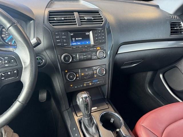 2019 White Ford Explorer (1FM5K7D83KG) with an 6 3.5 L engine, Automatic transmission, located at 27610 S Dixie Hwy, Homestead, FL, 33032, (305) 749-2348, 25.510241, -80.438301 - Boasts 24 Highway MPG and 17 City MPG! This Ford Explorer delivers a Regular Unleaded V-6 3.5 L/213 engine powering this Automatic transmission. ENGINE: 3.5L TI-VCT V6, Wheels: 18 5-Spoke Sparkle Silver-Painted Alum, Valet Function.* This Ford Explorer Features the Following Options *Trip Computer, - Photo#9