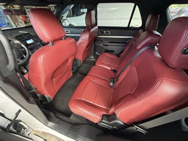 2019 White Ford Explorer (1FM5K7D83KG) with an 6 3.5 L engine, Automatic transmission, located at 27610 S Dixie Hwy, Homestead, FL, 33032, (305) 749-2348, 25.510241, -80.438301 - Boasts 24 Highway MPG and 17 City MPG! This Ford Explorer delivers a Regular Unleaded V-6 3.5 L/213 engine powering this Automatic transmission. ENGINE: 3.5L TI-VCT V6, Wheels: 18 5-Spoke Sparkle Silver-Painted Alum, Valet Function.* This Ford Explorer Features the Following Options *Trip Computer, - Photo#10