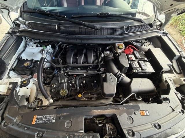 2019 White Ford Explorer (1FM5K7D83KG) with an 6 3.5 L engine, Automatic transmission, located at 27610 S Dixie Hwy, Homestead, FL, 33032, (305) 749-2348, 25.510241, -80.438301 - Boasts 24 Highway MPG and 17 City MPG! This Ford Explorer delivers a Regular Unleaded V-6 3.5 L/213 engine powering this Automatic transmission. ENGINE: 3.5L TI-VCT V6, Wheels: 18 5-Spoke Sparkle Silver-Painted Alum, Valet Function.* This Ford Explorer Features the Following Options *Trip Computer, - Photo#15