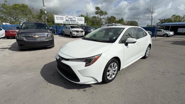 2020 White Toyota Corolla (JTDEPRAE2LJ) with an 4 1.8 L engine, Variable transmission, located at 27610 S Dixie Hwy, Homestead, FL, 33032, (305) 749-2348, 25.510241, -80.438301 - KBB.com 10 Coolest New Cars Under $20,000. Scores 38 Highway MPG and 30 City MPG! This Toyota Corolla boasts a Regular Unleaded I-4 1.8 L/110 engine powering this Variable transmission. Wireless Phone Connectivity, Wheels: 16 Wide Vent Steel, Wheels w/Full Wheel Covers.*This Toyota Corolla Comes Equ - Photo#5