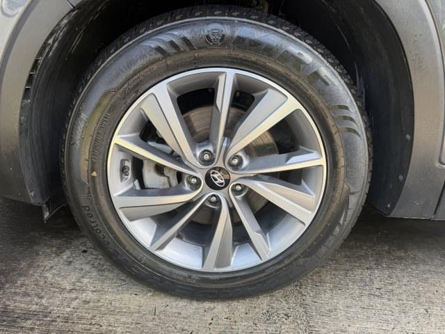 2020 Portofino Gray /Black/Black Hyundai Santa Fe (5NMS33AD0LH) with an 4 2.4 L engine, Automatic transmission, located at 27610 S Dixie Hwy, Homestead, FL, 33032, (305) 749-2348, 25.510241, -80.438301 - Boasts 29 Highway MPG and 22 City MPG! This Hyundai Santa Fe boasts a Regular Unleaded I-4 2.4 L/144 engine powering this Automatic transmission. FIRST AID KIT, CARPETED FLOOR MATS, Wireless Phone Connectivity.*This Hyundai Santa Fe Comes Equipped with These Options *Wheels w/Silver Accents, Variabl - Photo#14