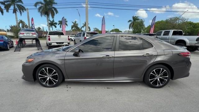 2019 Gray Toyota Camry (4T1B11HK7KU) with an 4 2.5 L engine, Automatic transmission, located at 27610 S Dixie Hwy, Homestead, FL, 33032, (305) 749-2348, 25.510241, -80.438301 - KBB.com 10 Best Sedans Under $30,000. This Toyota Camry boasts a Regular Unleaded I-4 2.5 L/152 engine powering this Automatic transmission. Wireless Phone Connectivity, Window Grid And Roof Mount Antenna, Variable Intermittent Wipers.*This Toyota Camry Comes Equipped with These Options *Valet Funct - Photo#1