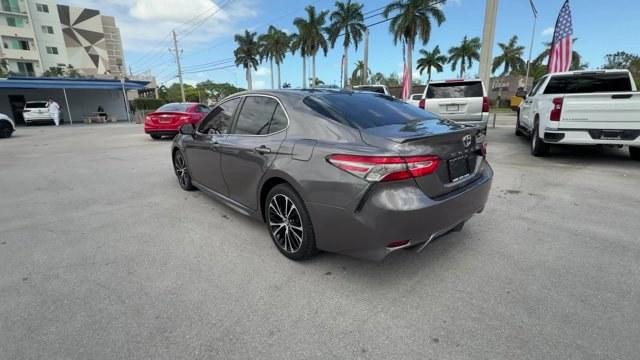 2019 Gray Toyota Camry (4T1B11HK7KU) with an 4 2.5 L engine, Automatic transmission, located at 27610 S Dixie Hwy, Homestead, FL, 33032, (305) 749-2348, 25.510241, -80.438301 - KBB.com 10 Best Sedans Under $30,000. This Toyota Camry boasts a Regular Unleaded I-4 2.5 L/152 engine powering this Automatic transmission. Wireless Phone Connectivity, Window Grid And Roof Mount Antenna, Variable Intermittent Wipers.*This Toyota Camry Comes Equipped with These Options *Valet Funct - Photo#2