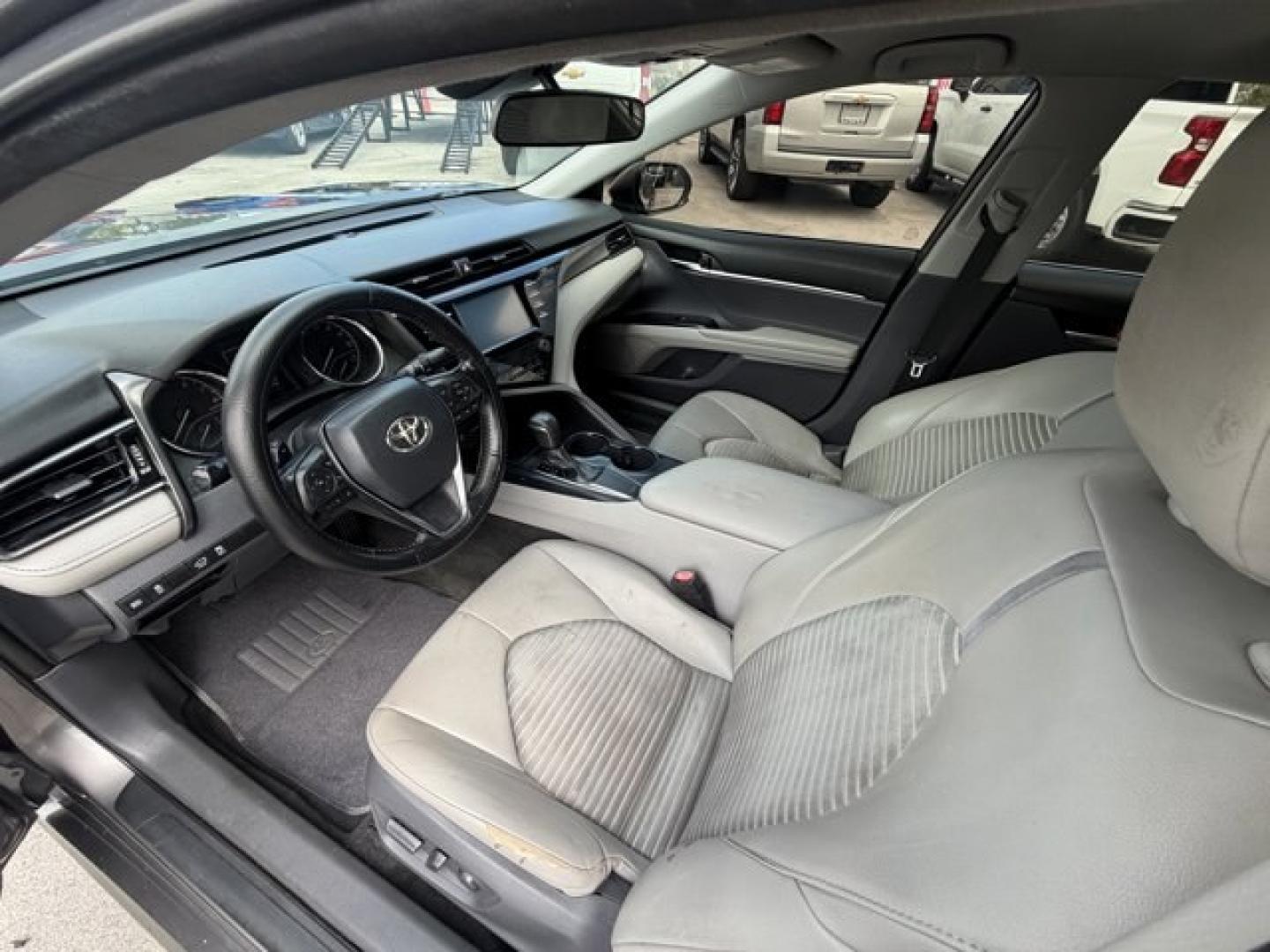 2019 Gray Toyota Camry (4T1B11HK7KU) with an 4 2.5 L engine, Automatic transmission, located at 27610 S Dixie Hwy, Homestead, FL, 33032, (305) 749-2348, 25.510241, -80.438301 - KBB.com 10 Best Sedans Under $30,000. This Toyota Camry boasts a Regular Unleaded I-4 2.5 L/152 engine powering this Automatic transmission. Wireless Phone Connectivity, Window Grid And Roof Mount Antenna, Variable Intermittent Wipers.*This Toyota Camry Comes Equipped with These Options *Valet Funct - Photo#10