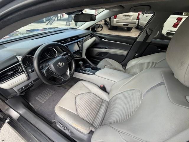 2019 Gray Toyota Camry (4T1B11HK7KU) with an 4 2.5 L engine, Automatic transmission, located at 27610 S Dixie Hwy, Homestead, FL, 33032, (305) 749-2348, 25.510241, -80.438301 - KBB.com 10 Best Sedans Under $30,000. This Toyota Camry boasts a Regular Unleaded I-4 2.5 L/152 engine powering this Automatic transmission. Wireless Phone Connectivity, Window Grid And Roof Mount Antenna, Variable Intermittent Wipers.*This Toyota Camry Comes Equipped with These Options *Valet Funct - Photo#10