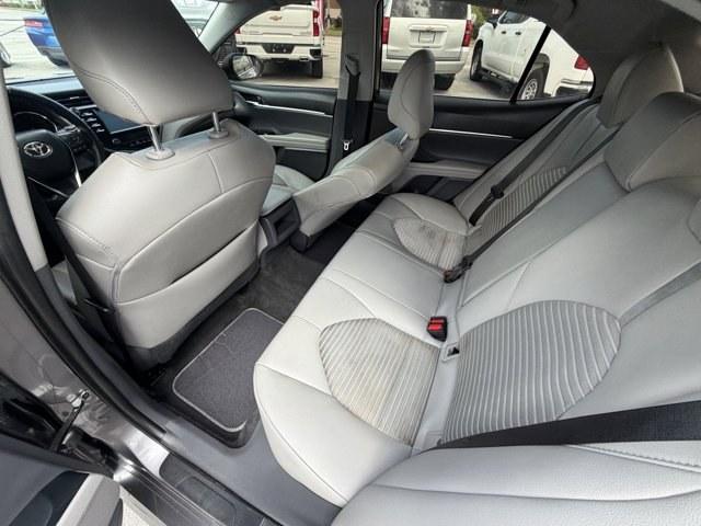 2019 Gray Toyota Camry (4T1B11HK7KU) with an 4 2.5 L engine, Automatic transmission, located at 27610 S Dixie Hwy, Homestead, FL, 33032, (305) 749-2348, 25.510241, -80.438301 - KBB.com 10 Best Sedans Under $30,000. This Toyota Camry boasts a Regular Unleaded I-4 2.5 L/152 engine powering this Automatic transmission. Wireless Phone Connectivity, Window Grid And Roof Mount Antenna, Variable Intermittent Wipers.*This Toyota Camry Comes Equipped with These Options *Valet Funct - Photo#11