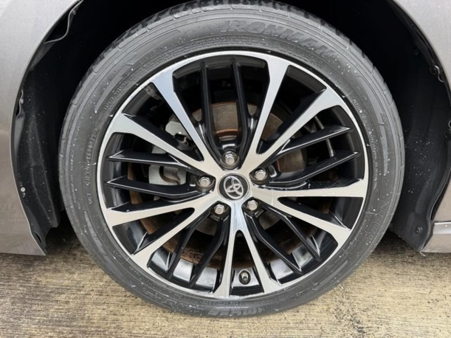 2019 Gray Toyota Camry (4T1B11HK7KU) with an 4 2.5 L engine, Automatic transmission, located at 27610 S Dixie Hwy, Homestead, FL, 33032, (305) 749-2348, 25.510241, -80.438301 - KBB.com 10 Best Sedans Under $30,000. This Toyota Camry boasts a Regular Unleaded I-4 2.5 L/152 engine powering this Automatic transmission. Wireless Phone Connectivity, Window Grid And Roof Mount Antenna, Variable Intermittent Wipers.*This Toyota Camry Comes Equipped with These Options *Valet Funct - Photo#16
