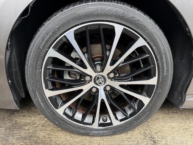 2019 Gray Toyota Camry (4T1B11HK7KU) with an 4 2.5 L engine, Automatic transmission, located at 27610 S Dixie Hwy, Homestead, FL, 33032, (305) 749-2348, 25.510241, -80.438301 - KBB.com 10 Best Sedans Under $30,000. This Toyota Camry boasts a Regular Unleaded I-4 2.5 L/152 engine powering this Automatic transmission. Wireless Phone Connectivity, Window Grid And Roof Mount Antenna, Variable Intermittent Wipers.*This Toyota Camry Comes Equipped with These Options *Valet Funct - Photo#16