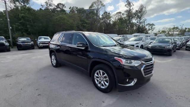 2019 Mosaic Black Metallic /Jet Black Chevrolet Traverse (1GNERGKW5KJ) with an 6 3.6L engine, Automatic transmission, located at 27610 S Dixie Hwy, Homestead, FL, 33032, (305) 749-2348, 25.510241, -80.438301 - KBB.com 12 Best Family Cars. Scores 27 Highway MPG and 18 City MPG! This Chevrolet Traverse delivers a Gas V6 3.6L/217 engine powering this Automatic transmission. WHEELS, 18 (45.7 CM) BRIGHT SILVER PAINTED ALUMINUM (STD), UNIVERSAL HOME REMOTE, INCLUDES GARAGE DOOR OPENER, PROGRAMMABLE, TRANSMISSIO - Photo#6