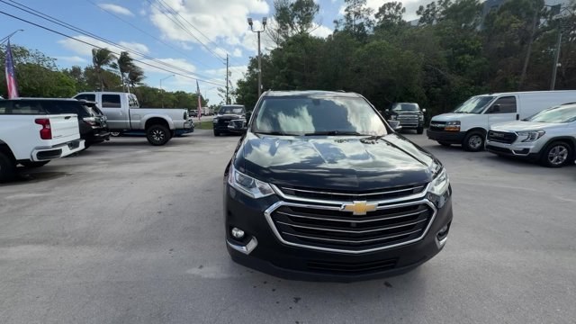 2019 Mosaic Black Metallic /Jet Black Chevrolet Traverse (1GNERGKW5KJ) with an 6 3.6L engine, Automatic transmission, located at 27610 S Dixie Hwy, Homestead, FL, 33032, (305) 749-2348, 25.510241, -80.438301 - KBB.com 12 Best Family Cars. Scores 27 Highway MPG and 18 City MPG! This Chevrolet Traverse delivers a Gas V6 3.6L/217 engine powering this Automatic transmission. WHEELS, 18 (45.7 CM) BRIGHT SILVER PAINTED ALUMINUM (STD), UNIVERSAL HOME REMOTE, INCLUDES GARAGE DOOR OPENER, PROGRAMMABLE, TRANSMISSIO - Photo#7