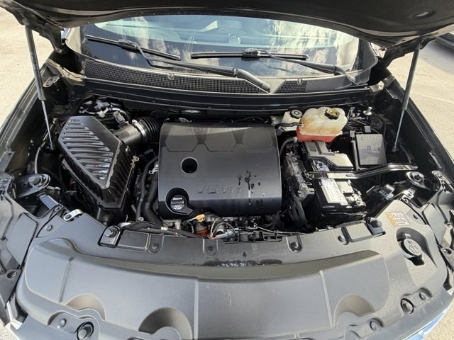 2019 Mosaic Black Metallic /Jet Black Chevrolet Traverse (1GNERGKW5KJ) with an 6 3.6L engine, Automatic transmission, located at 27610 S Dixie Hwy, Homestead, FL, 33032, (305) 749-2348, 25.510241, -80.438301 - KBB.com 12 Best Family Cars. Scores 27 Highway MPG and 18 City MPG! This Chevrolet Traverse delivers a Gas V6 3.6L/217 engine powering this Automatic transmission. WHEELS, 18 (45.7 CM) BRIGHT SILVER PAINTED ALUMINUM (STD), UNIVERSAL HOME REMOTE, INCLUDES GARAGE DOOR OPENER, PROGRAMMABLE, TRANSMISSIO - Photo#17