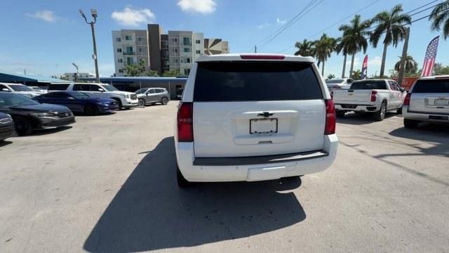 2017 Summit White /Jet Black Chevrolet Tahoe (1GNSCBKC3HR) with an 8 5.3L engine, Automatic transmission, located at 27610 S Dixie Hwy, Homestead, FL, 33032, (305) 749-2348, 25.510241, -80.438301 - KBB.com 5-Year Cost to Own Awards. Only 98,963 Miles! Boasts 23 Highway MPG and 16 City MPG! This Chevrolet Tahoe delivers a Gas/Ethanol V8 5.3L/325 engine powering this Automatic transmission. WIRELESS CHARGING, WHEELS, 20 X 9 (50.8 CM X 22.9 CM) POLISHED-ALUMINUM, TRANSMISSION, 6-SPEED AUTOMATIC, - Photo#3