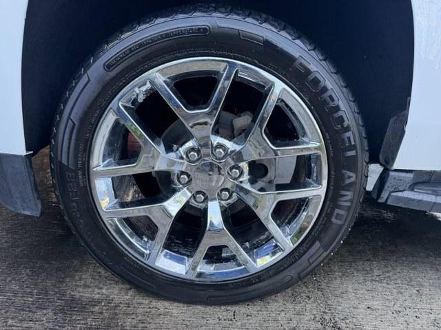2017 Summit White /Jet Black Chevrolet Tahoe (1GNSCBKC3HR) with an 8 5.3L engine, Automatic transmission, located at 27610 S Dixie Hwy, Homestead, FL, 33032, (305) 749-2348, 25.510241, -80.438301 - KBB.com 5-Year Cost to Own Awards. Only 98,963 Miles! Boasts 23 Highway MPG and 16 City MPG! This Chevrolet Tahoe delivers a Gas/Ethanol V8 5.3L/325 engine powering this Automatic transmission. WIRELESS CHARGING, WHEELS, 20 X 9 (50.8 CM X 22.9 CM) POLISHED-ALUMINUM, TRANSMISSION, 6-SPEED AUTOMATIC, - Photo#15
