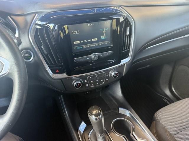 2018 Silver Ice Metallic /Jet Black Chevrolet Traverse (1GNERFKW1JJ) with an 6 3.6L engine, Automatic transmission, located at 27610 S Dixie Hwy, Homestead, FL, 33032, (305) 749-2348, 25.510241, -80.438301 - KBB.com Best Family Cars. Boasts 27 Highway MPG and 18 City MPG! This Chevrolet Traverse boasts a Gas V6 3.6L/ engine powering this Automatic transmission. WHEELS, 18 (45.7 CM) BRIGHT SILVER PAINTED ALUMINUM, TRANSMISSION, 9-SPEED AUTOMATIC (STD), TIRES, P255/65R18 ALL-SEASON BLACKWALL.* This Chevro - Photo#9