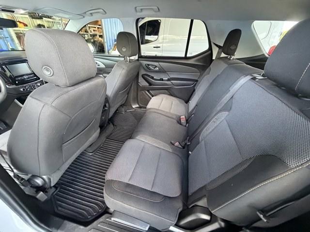 2018 Silver Ice Metallic /Jet Black Chevrolet Traverse (1GNERFKW1JJ) with an 6 3.6L engine, Automatic transmission, located at 27610 S Dixie Hwy, Homestead, FL, 33032, (305) 749-2348, 25.510241, -80.438301 - KBB.com Best Family Cars. Boasts 27 Highway MPG and 18 City MPG! This Chevrolet Traverse boasts a Gas V6 3.6L/ engine powering this Automatic transmission. WHEELS, 18 (45.7 CM) BRIGHT SILVER PAINTED ALUMINUM, TRANSMISSION, 9-SPEED AUTOMATIC (STD), TIRES, P255/65R18 ALL-SEASON BLACKWALL.* This Chevro - Photo#11