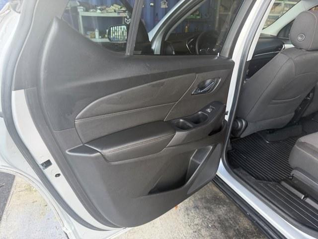 2018 Silver Ice Metallic /Jet Black Chevrolet Traverse (1GNERFKW1JJ) with an 6 3.6L engine, Automatic transmission, located at 27610 S Dixie Hwy, Homestead, FL, 33032, (305) 749-2348, 25.510241, -80.438301 - KBB.com Best Family Cars. Boasts 27 Highway MPG and 18 City MPG! This Chevrolet Traverse boasts a Gas V6 3.6L/ engine powering this Automatic transmission. WHEELS, 18 (45.7 CM) BRIGHT SILVER PAINTED ALUMINUM, TRANSMISSION, 9-SPEED AUTOMATIC (STD), TIRES, P255/65R18 ALL-SEASON BLACKWALL.* This Chevro - Photo#14