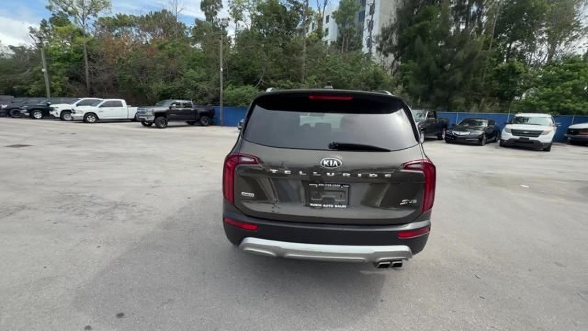 2020 Dark Moss /Black Kia Telluride (5XYP6DHC7LG) with an 6 3.8 L engine, Automatic transmission, located at 27610 S Dixie Hwy, Homestead, FL, 33032, (305) 749-2348, 25.510241, -80.438301 - KBB.com Best Buy Awards. Boasts 24 Highway MPG and 19 City MPG! This Kia Telluride delivers a Regular Unleaded V-6 3.8 L/231 engine powering this Automatic transmission. WHEEL LOCKS, EC MIRROR W/COMPASS and HOMELINK, DARK MOSS.* This Kia Telluride Features the Following Options *CARPETED FLOOR MAT- Photo#3