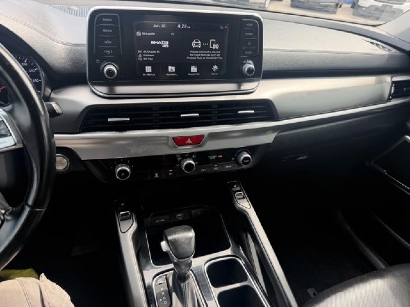 2020 Dark Moss /Black Kia Telluride (5XYP6DHC7LG) with an 6 3.8 L engine, Automatic transmission, located at 27610 S Dixie Hwy, Homestead, FL, 33032, (305) 749-2348, 25.510241, -80.438301 - KBB.com Best Buy Awards. Boasts 24 Highway MPG and 19 City MPG! This Kia Telluride delivers a Regular Unleaded V-6 3.8 L/231 engine powering this Automatic transmission. WHEEL LOCKS, EC MIRROR W/COMPASS and HOMELINK, DARK MOSS.* This Kia Telluride Features the Following Options *CARPETED FLOOR MAT- Photo#9