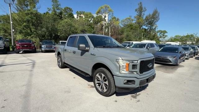 2019 Gray Ford F-150 (1FTEW1EPXKK) with an 6 2.7 L engine, Automatic transmission, located at 27610 S Dixie Hwy, Homestead, FL, 33032, (305) 749-2348, 25.510241, -80.438301 - This Ford F-150 boasts a Regular Unleaded 2.7 L EcoBoost engine powering this Automatic transmission. Variable Intermittent Wipers, Urethane Gear Shifter Material, Transmission w/Driver Selectable Mode and SelectShift Sequential Shift Control.*This Ford F-150 Comes Equipped with These Options *Towin - Photo#6