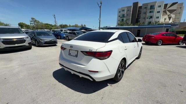 2022 Fresh Powder /Black Nissan Sentra (3N1AB8CV9NY) with an 4 2.0 L engine, Variable transmission, located at 27610 S Dixie Hwy, Homestead, FL, 33032, (305) 749-2348, 25.510241, -80.438301 - Boasts 39 Highway MPG and 29 City MPG! This Nissan Sentra boasts a Regular Unleaded I-4 2.0 L/122 engine powering this Variable transmission. FRESH POWDER, BLACK, PREMIUM CLOTH SEAT TRIM, [L92] CARPETED FLOOR MATS W/TRUNK MAT.* This Nissan Sentra Features the Following Options *Wireless Phone Connec - Photo#4