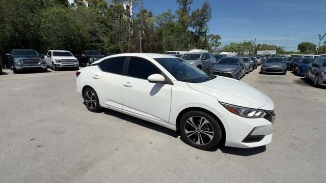2022 Fresh Powder /Black Nissan Sentra (3N1AB8CV9NY) with an 4 2.0 L engine, Variable transmission, located at 27610 S Dixie Hwy, Homestead, FL, 33032, (305) 749-2348, 25.510241, -80.438301 - Boasts 39 Highway MPG and 29 City MPG! This Nissan Sentra boasts a Regular Unleaded I-4 2.0 L/122 engine powering this Variable transmission. FRESH POWDER, BLACK, PREMIUM CLOTH SEAT TRIM, [L92] CARPETED FLOOR MATS W/TRUNK MAT.* This Nissan Sentra Features the Following Options *Wireless Phone Connec - Photo#6
