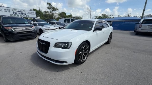 photo of 2018 Chrysler 300 