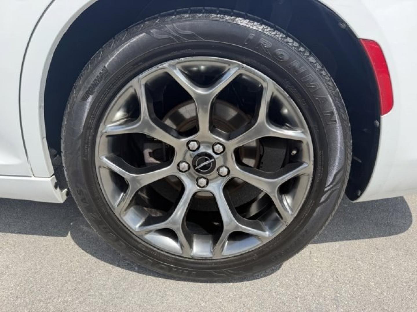 2018 Bright White Clearcoat /Black Chrysler 300 (2C3CCAAG5JH) with an 6 3.6 L engine, Automatic transmission, located at 27610 S Dixie Hwy, Homestead, FL, 33032, (305) 749-2348, 25.510241, -80.438301 - Boasts 30 Highway MPG and 19 City MPG! This Chrysler 300 boasts a Regular Unleaded V-6 3.6 L/220 engine powering this Automatic transmission. TRANSMISSION: 8-SPEED AUTOMATIC 845RE (STD), TIRES: P245/45R20 BSW AS PERFORMANCE, BRIGHT WHITE CLEARCOAT.*This Chrysler 300 Comes Equipped with These Options- Photo#14